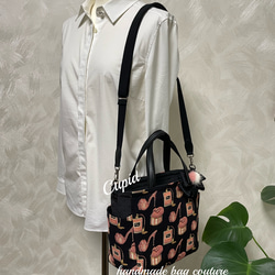 ベルギーゴブラン織り 香水瓶とミュール柄を使ったサイドポケット付き2Wayトートバッグ（リボンコサージュ付き）　 6枚目の画像