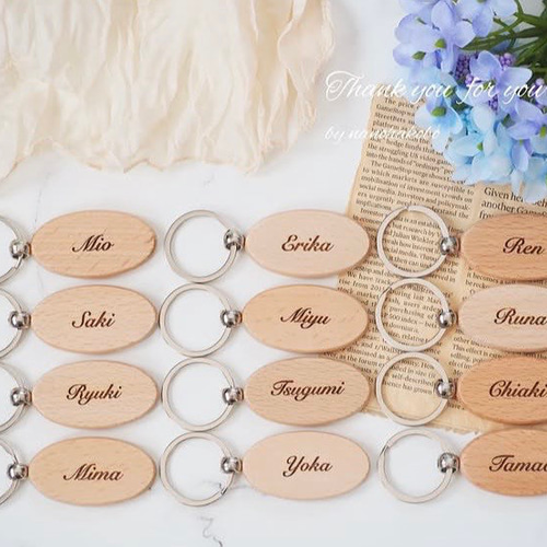 ♡結婚式席札・プチギフトに♡お名前入り木製キーホルダー♥出産祝いに
