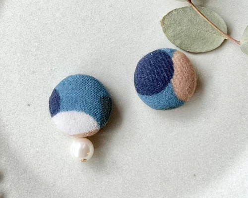 minä perhonen 青い布製片耳用ピアス　花火 ミナペルホネンஐ pair drops ピアス/イヤリング ｡:°ஐ ピアス
