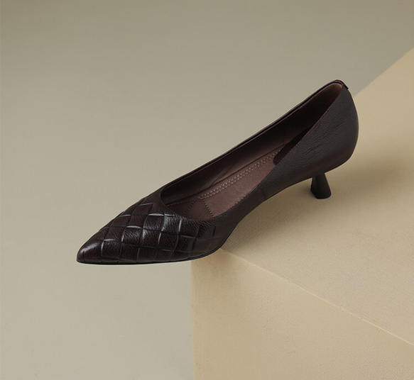 23 秋冬新款女式真皮鞋時尚緞帶鞋高跟鞋慢跟 22 公分-25 公分 3 色 #844⭐免運費⭐ 第17張的照片