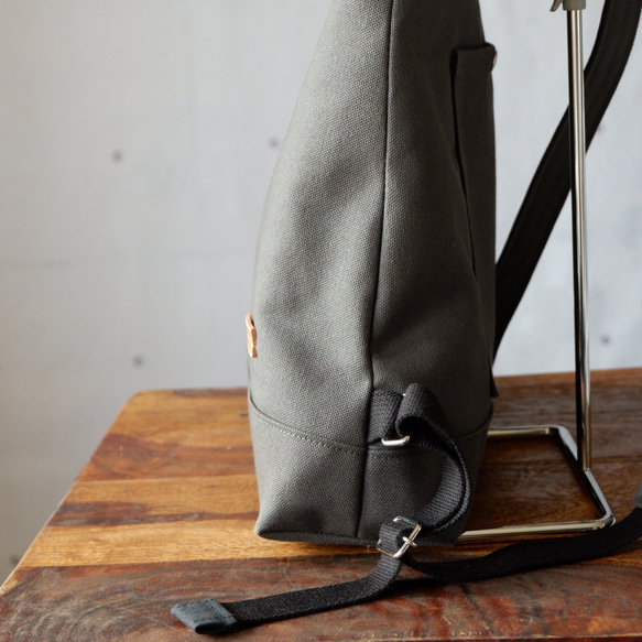 毎日のリュック/A4◇チャコール◇倉敷帆布 5枚目の画像