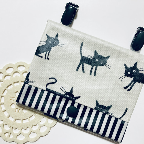 ラミネート移動ポケット 猫・ネコ・ストライプ・ブラック・女の子  