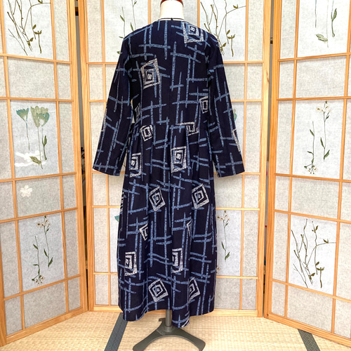shoko様オーダー カシュクールワンピース 浴衣リメイク shoko様オーダー カシュクールワンピース 浴衣リメイク - メルカリ