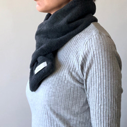 【大人の贅沢とろみフリース】ミニマフラー /チャコール 2枚目の画像
