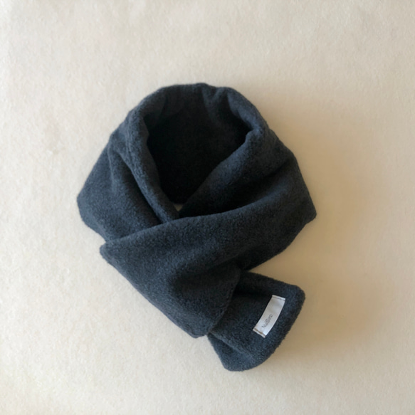 【大人の贅沢とろみフリース】ミニマフラー /チャコール 4枚目の画像
