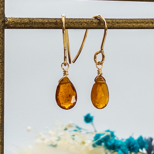 希少色 オレンジ カイヤナイト ピアス ＊Solta＊ フックピアス