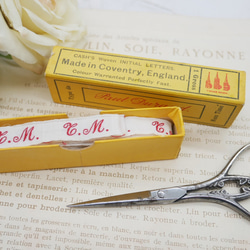 フランスアンティークイニシャルテープ（TM) リボン・テープ cherir