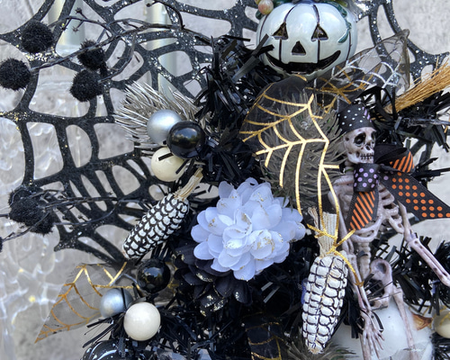 ハロウィン モノトーン ツリー no261/2おまけは？ アート