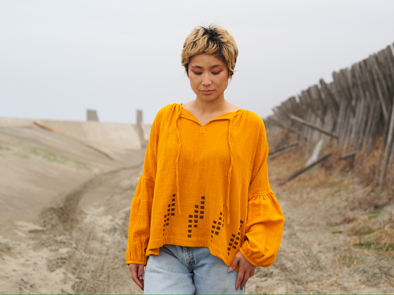 ダブルガーゼの2wayゆったり長袖ブラウス/マリーゴールド