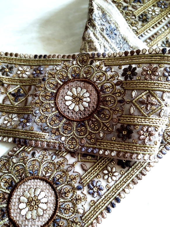【新作】インド刺繍リボン　チュール地【50cm】幅約9.5cm 3枚目の画像