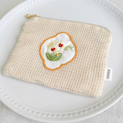 刺繍】胡蝶蘭ファスナーポーチ ポーチ Ribbit リビット 通販