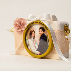 カメラ好きな方への結婚祝いに！カメラ型フォトフレーム（オフホワイト） 4枚目の画像