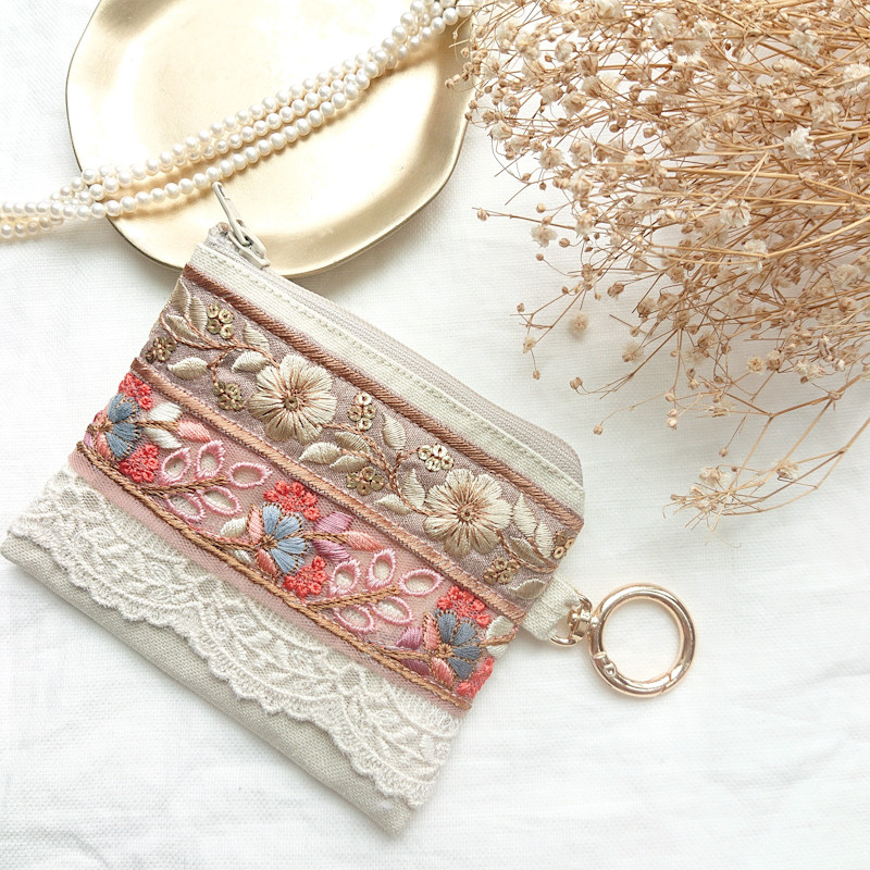 インド刺繍リボン ♡ ポケットティッシュケース 付き ミニポーチ