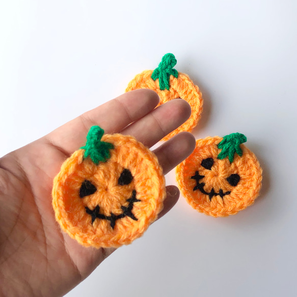 手編みのかぼちゃ☆ハロウィン飾り 2枚目の画像