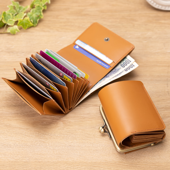 【送料無料 】がま口コンパクト＋蛇腹ポケット大容量の本革ミニ財布 お札が折れない財布 普段使いにはぴったりのサイズ感で