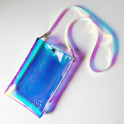 虹色 ストラップつき ショルダーバッグ 縦型 タテ 彩り添えるオーロラPVC 透明 軽量｜acp pst Creema店 1枚目の画像