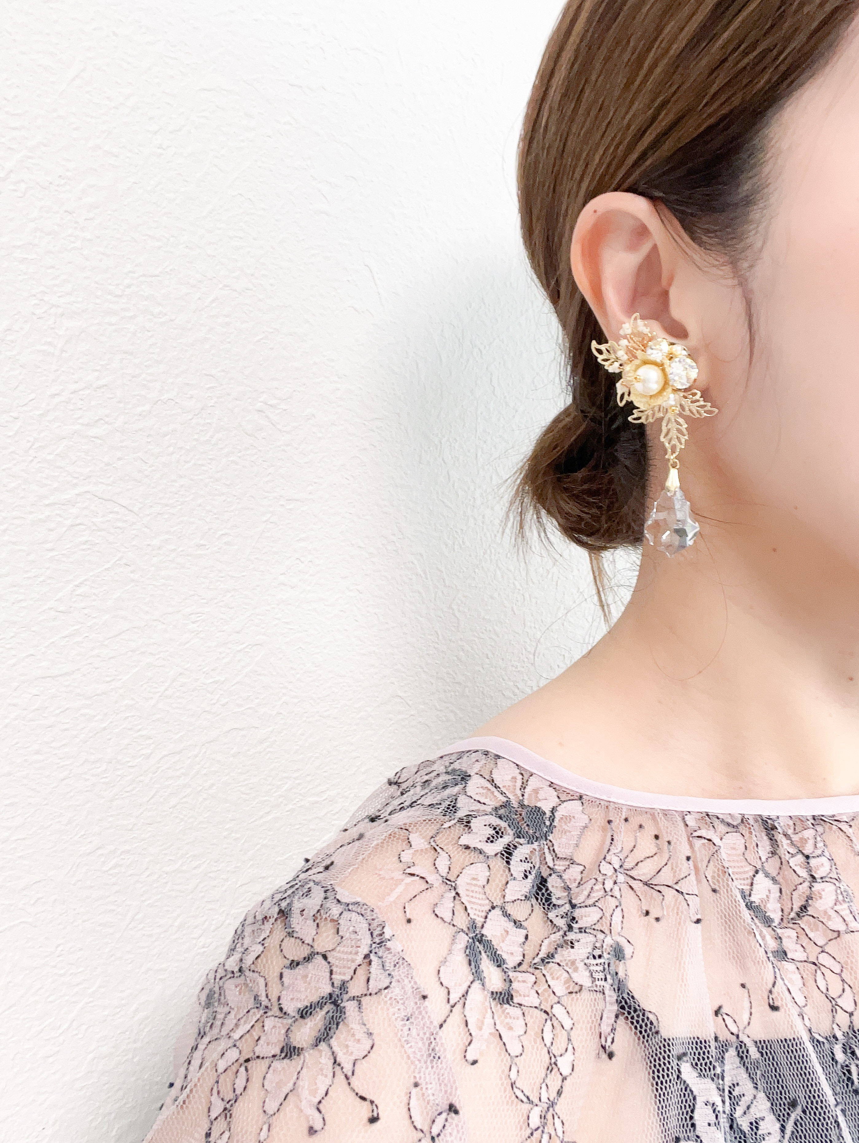 ボタニカルイヤリング ウエディングアクセサリー ブライダルイヤリング/Bridal flower drop wing