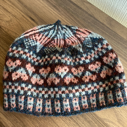 フェアアイルのハート模様のニット帽子 ニット帽・ビーニー