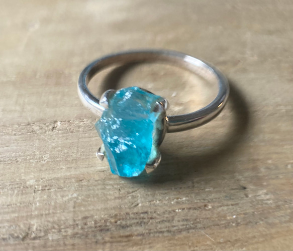 Rough Apatite Ringラフロックアパタイト原石のシルバーリング/sv925 1枚目の画像