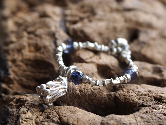 -Botanical charm・Iolite- beads ring 1枚目の画像