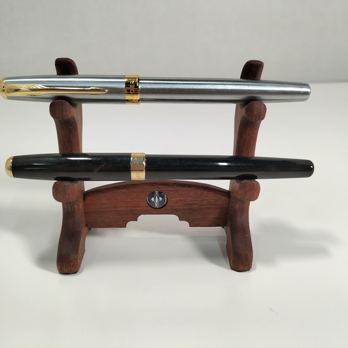 刀掛け型ペン置き［家紋入れ可能］#3003 その他雑貨 黒影工房 通販