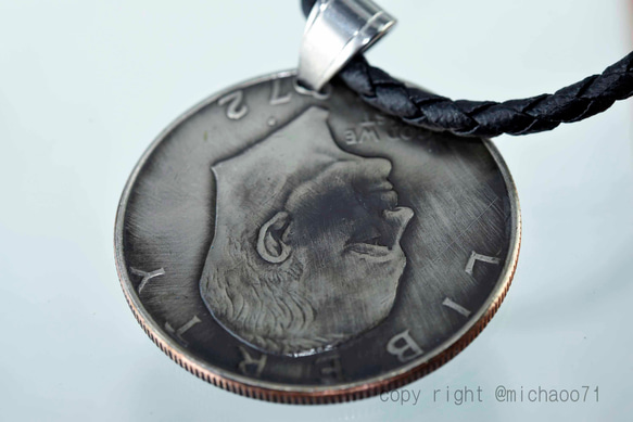 ビンテージ　コインペンダントトップ、 FLAT加工の個性的 コインペンダント（11280-494）本物の外国コイン 6枚目の画像