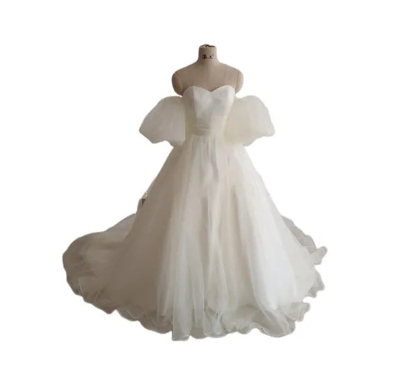 華やか ベアトップ リボン フリル 上質オーガンジー トレーンドレス  