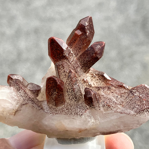 レッドクォーツ Hematoid Quartz モロッコ産 赤水晶 クラスター