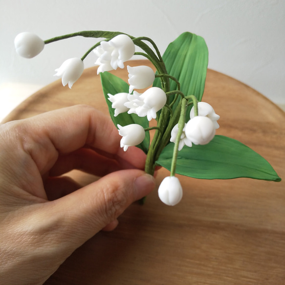 粘土の枯れないスズランピック  樹脂粘土の花  ホワイトすずらん  送料無料 11枚目の画像