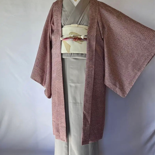 正絹絽着物！ベージュに小花 手縫い仕立て - メルカリ