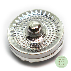 20mm クリアクリスタルの大きな丸いラインストーンの周りに5弁の小花が3つ並んだ銀古美スナップボタン#BUS-0060 2枚目の画像