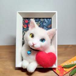 【キラキラ瞳のフレーム猫ちゃん】白猫【羊毛フェルト】【猫】【フレーム】 1枚目の画像