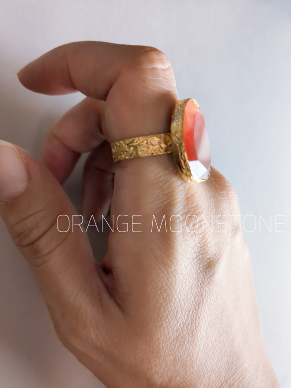 再再販『Orange Moonstone』のひとめぼれ天然石リング 9枚目の画像