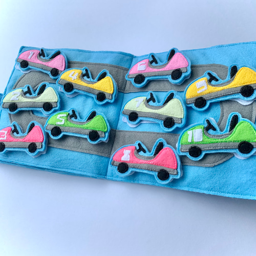 フェルト 絵本 フェルト絵本✴︎amusement park✴︎遊園地 布絵本 おもちゃ・人形