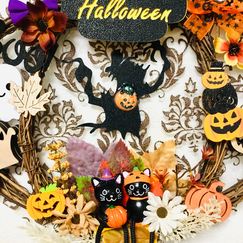 猫のいたずら⁈^._.^ ハロウィン☦︎︎リース 新色新柄2022 ハロウィンリース ジャックオーランタンと猫さんの