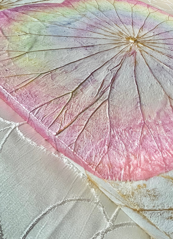 【一点もの】オシャレでユニークな蓮の葉ハッピーアート: The beauty of lotus leaf.虹、幸、癒し 8枚目の画像