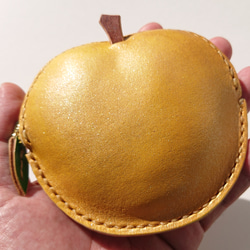 特別なリンゴ (金のリンゴ) 3枚目の画像