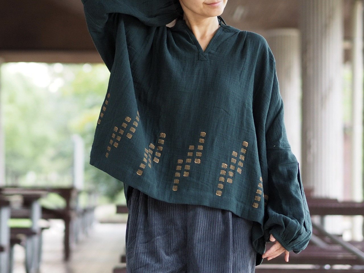 ダブルガーゼの2wayゆったり長袖ブラウス/フォレストグリーン