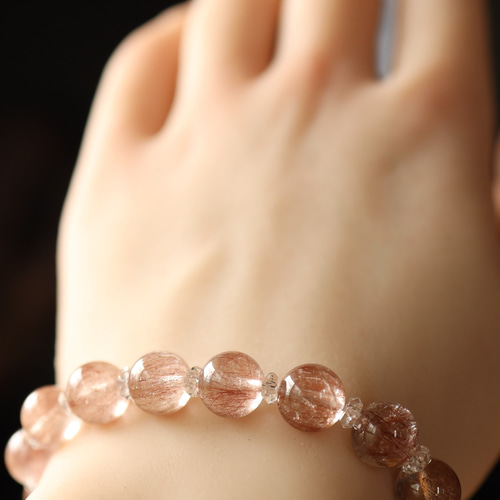 ☆ルチルを愛する人の為に☆…☆レッドルチルクォーツ：9ミリ＆水晶