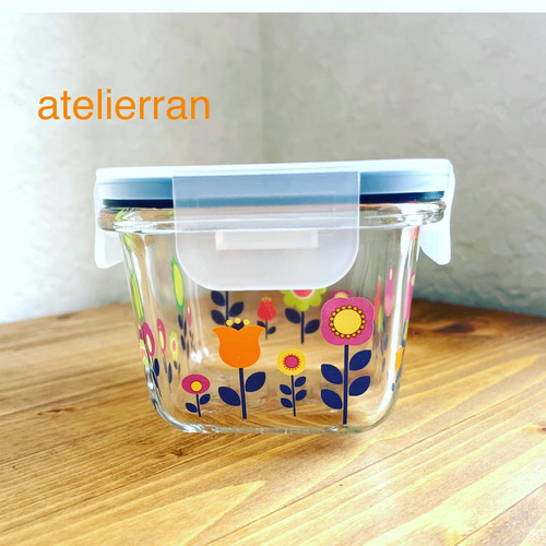 昭和レトロ 耐熱ガラス容器 大.小sizeのセット 保存容器・キャニスター