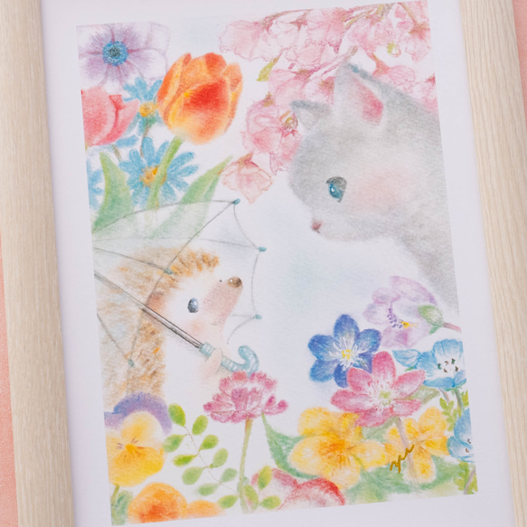【複製画：A4サイズ】「ステキな出逢いの季節」　パステル＆色鉛筆画　ハリネズミ　ネコ　かわいい　動物　イラスト 3枚目の画像