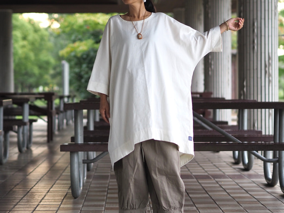 蓬鬆拉絨棉長袍襯衫，附口袋/灰白色 第15張的照片