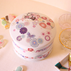 超早割お正月2026】華やぎ◇華やかな二段重ラウンドBOX（お菓子