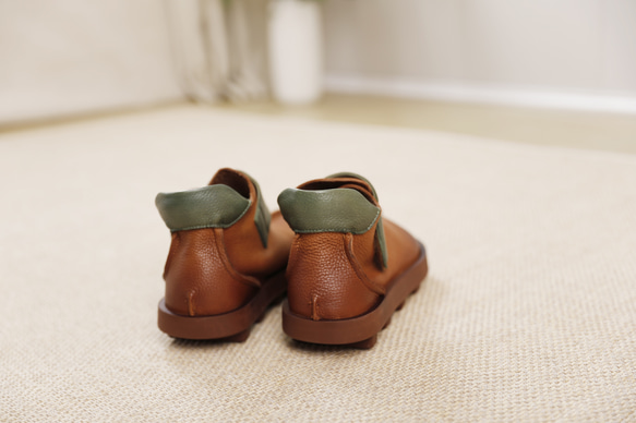23 新款秋冬女式真皮鞋獨特鞋跟短靴 22.5 公分-25.5 公分 #845 棕色 ⭐ 免運 ⭐ 第14張的照片