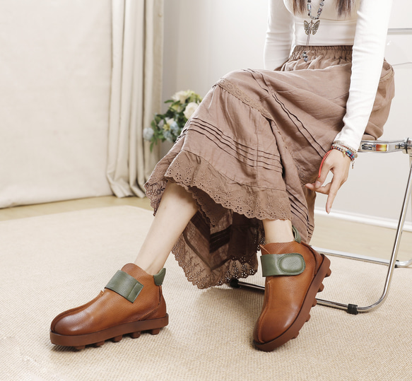 23 新款秋冬女式真皮鞋獨特鞋跟短靴 22.5 公分-25.5 公分 #845 棕色 ⭐ 免運 ⭐ 第7張的照片