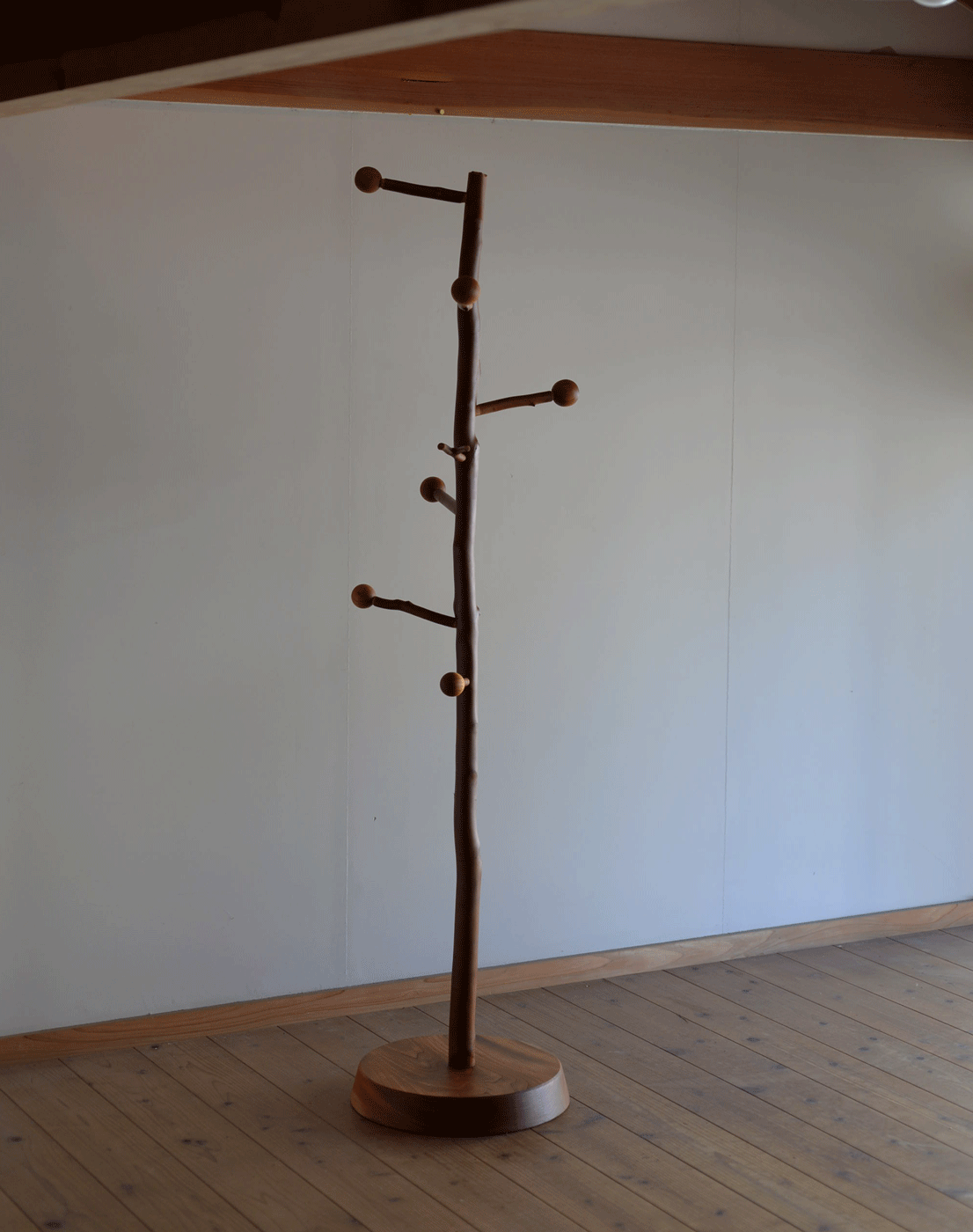 コートハンガー（ツバキ）