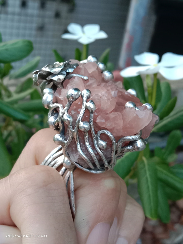 粉晶簇原礦手工銀戒 純銀戒指~ 「Love」~ Rose Quartz Cluster Silver Ring 第16張的照片