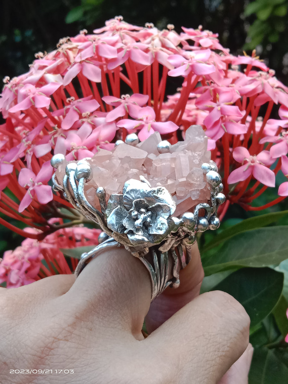 粉晶簇原礦手工銀戒 純銀戒指~ 「Love」~ Rose Quartz Cluster Silver Ring 第19張的照片