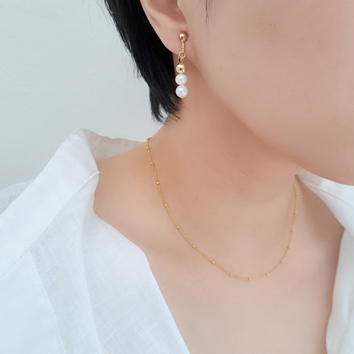デイリーからフォーマルまで◎】痛くないイヤリング/ピアス 淡水パール
