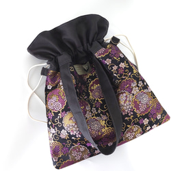 【フリル巾着ショルダー】☆金襴☆ 和 2Way 巾着バッグ ヘアゴム付き 紫 パープル 4枚目の画像